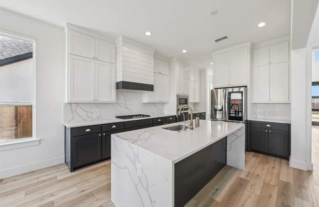 Photo of 580 Falling Leaves Drive