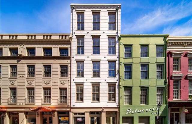 210 DECATUR Street