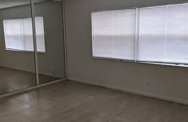 2392 Coral Springs Dr