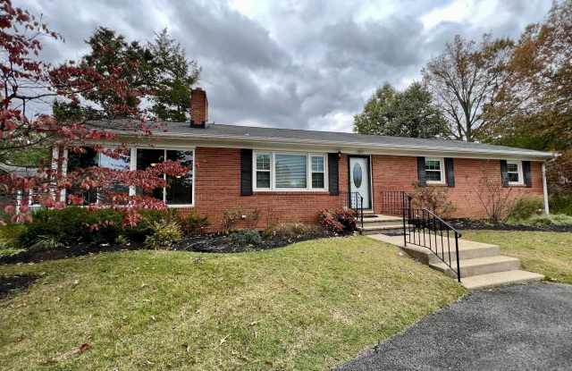 Photo of 800 SEVERN Drive