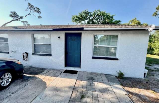 1011 57TH AVENUE TERRACE E - 1011 57th Avenue Terrace East, Manatee County, FL 34203