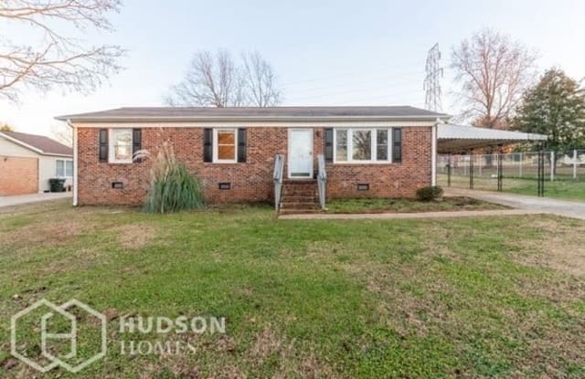 102 Spruce Avenue - 102 Spruce Avenue, Greer, SC 29651