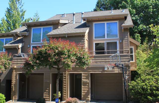 Discover easy living at Forest Heights 2b/2ba Townhome! - 10267 Northwest Alder Grove Lane, Portland, OR 97229