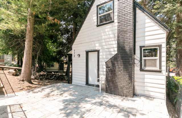 772 Arrowhead Villa Rd