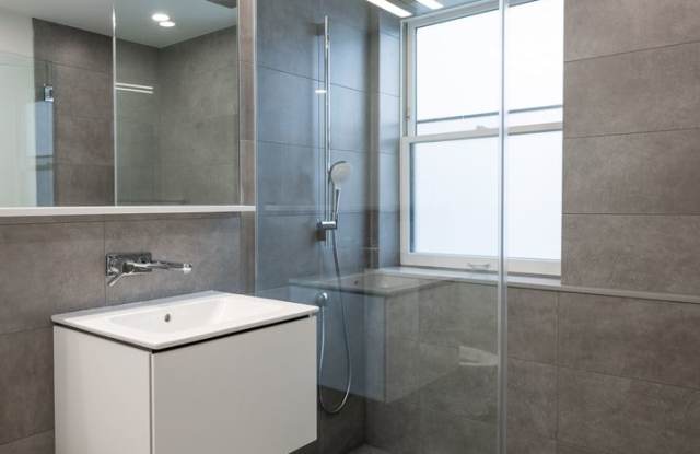 Renovated: Now with 'metal-object' in living...