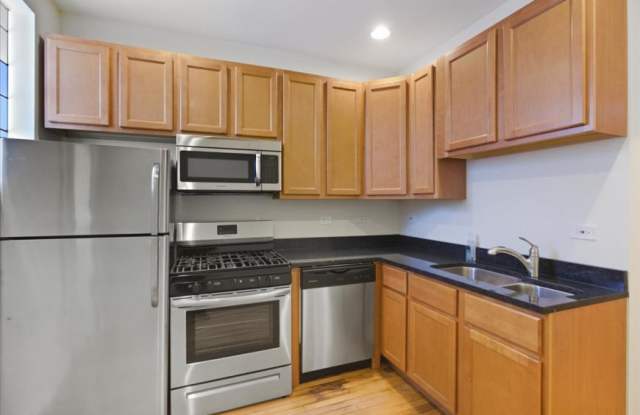 4643 North Rockwell St.