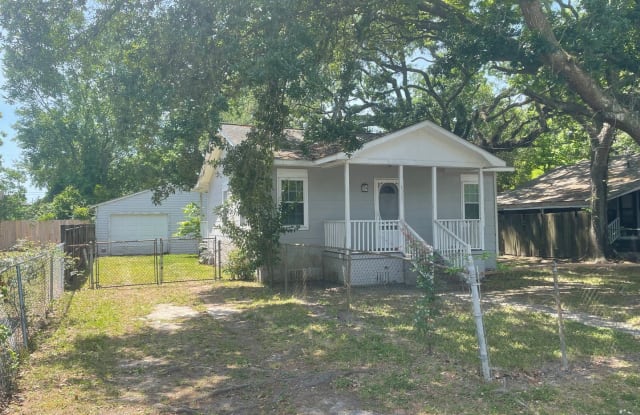 4005 Gary Dr - 4005 Gary Drive, North Charleston, SC 29405