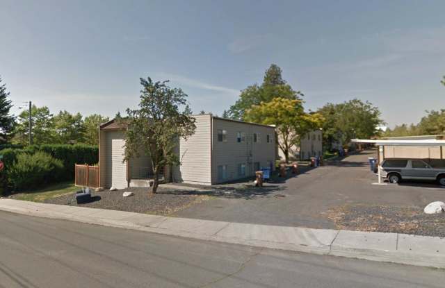 Stunning 2 Bed, 1 Bath w/ Laundry  AC in Lincoln Heights! *SPECIAL: $750 OFF!*