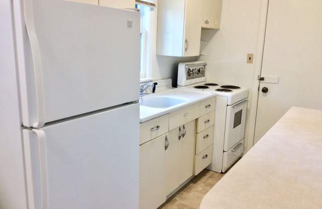 1 bedroom, 1 bath House