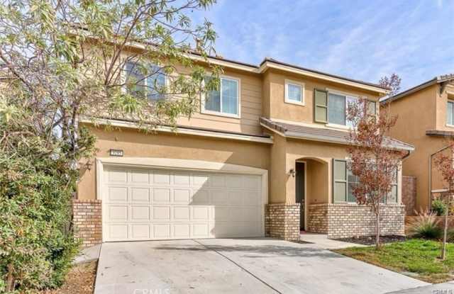 3285 Ledgewood Cir