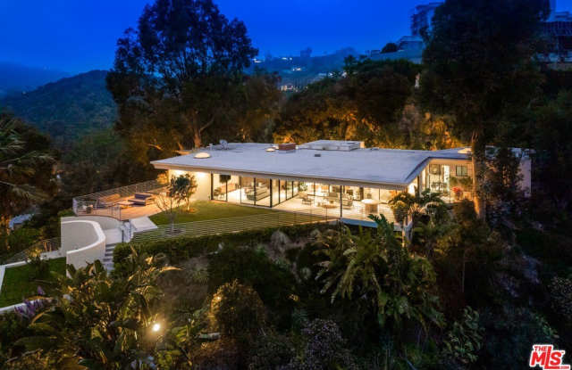 10556 Fontenelle Way