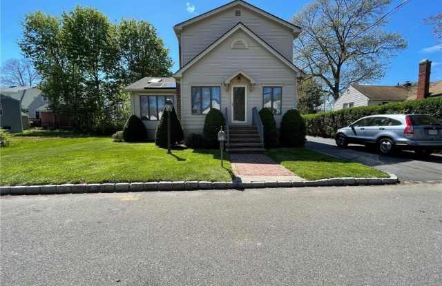 68 Palmetto Trail