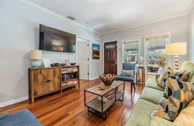 209 West Osborne Avenue