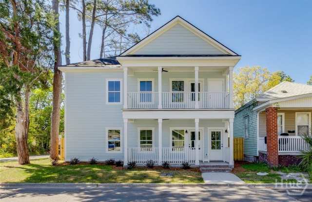 1615 Le Grand Street