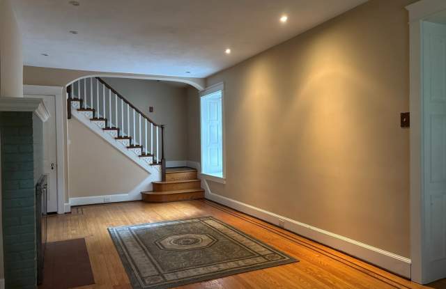 1121 SPRING GROVE Avenue