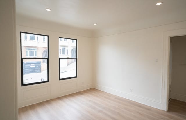 1042 Montgomery Street