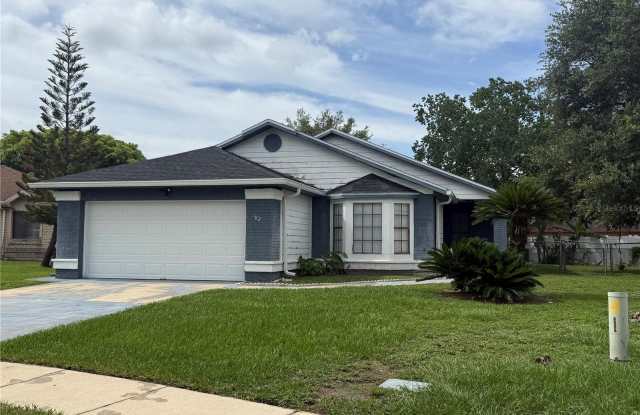 182 PINEWOOD CIRCLE