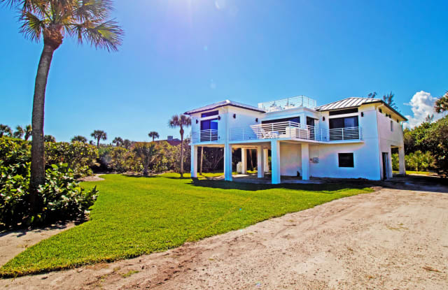 116 N Beach Road - 116 North Beach Road, Jupiter Island, FL 33455