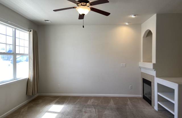 3734 Ponderosa Ct