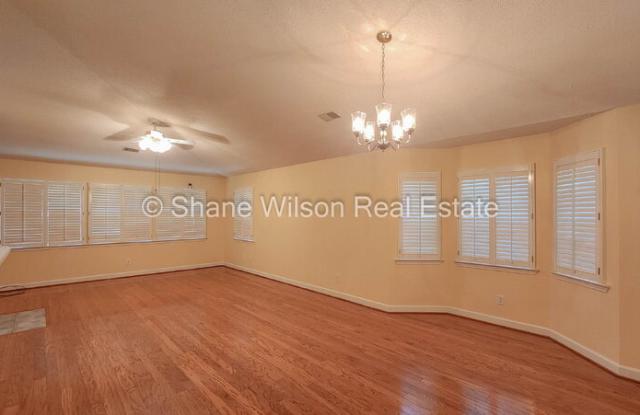 321 North Boundary Street