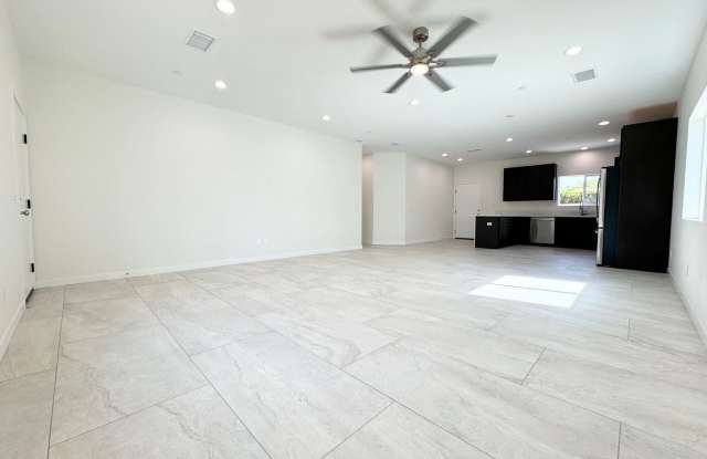 AVAILABLE NOW!! BEAUTIFUL New Build 4 Bed/ 3 Bath Home in Cathedral City!!