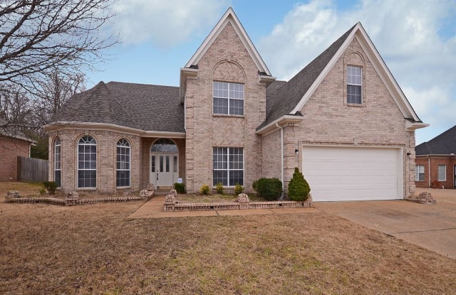 4752 Greybriar - 4752 Greybriar Drive, Shelby County, TN 38125