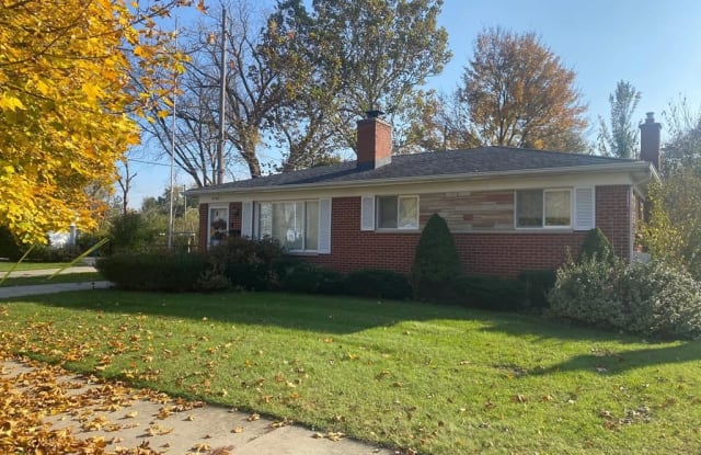 41601 Lindsay Dr - 41601 Lindsay Drive, Wayne County, MI 48170