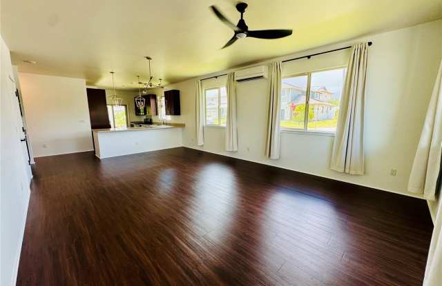 91-1032 Iliahialoe Loop