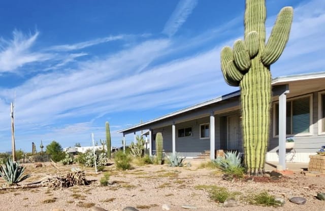 252 West Kaniksu Street - 252 West Kaniksu Street, Pinal County, AZ 85120