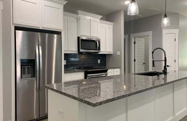 Photo of 727 E Gandy Street