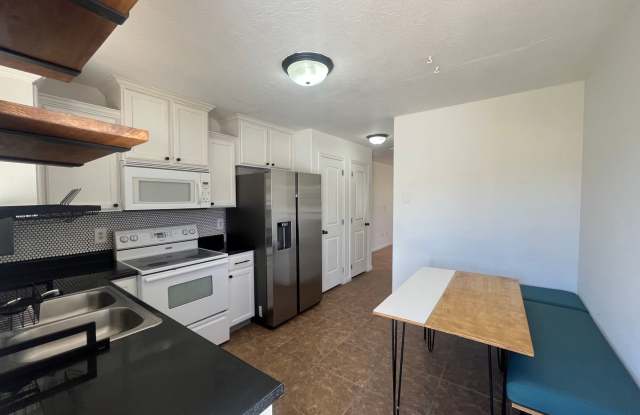 Photo of Pet Friendly Duplex in Cedar City!!!!