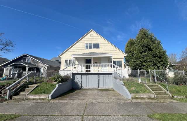 323 15th Ave. - Longview, WA