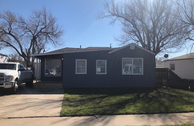 1308 JOHNSON ST - 1308 North Johnson Street, Amarillo, TX 79107