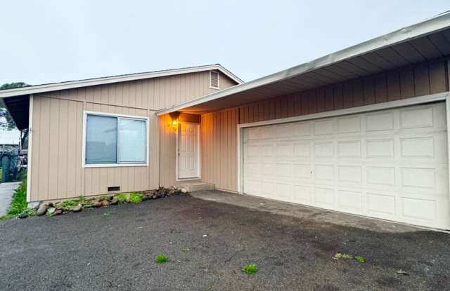 Photo of Spacious Home in S. Redding w/ New Upgrades
