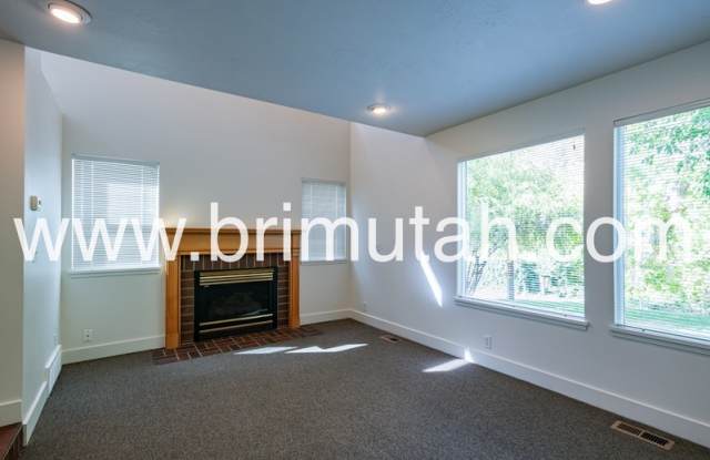 1147 E. Garfield Ave. Unit B - 1