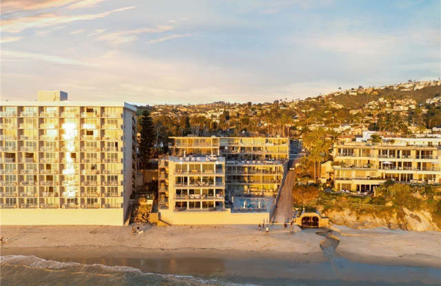 1585 S Coast