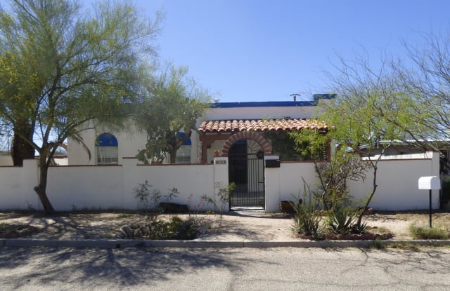 933 N Alder Av - 933 North Alder Avenue, Tucson, AZ 85705