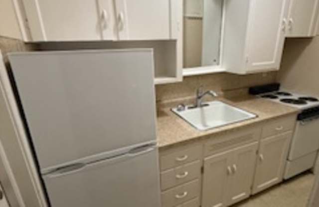 328 Kenwood Avenue - 2