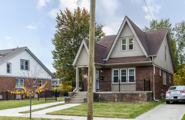 329 Eastlawn St - 329 Eastlawn Street, Detroit, MI 48215