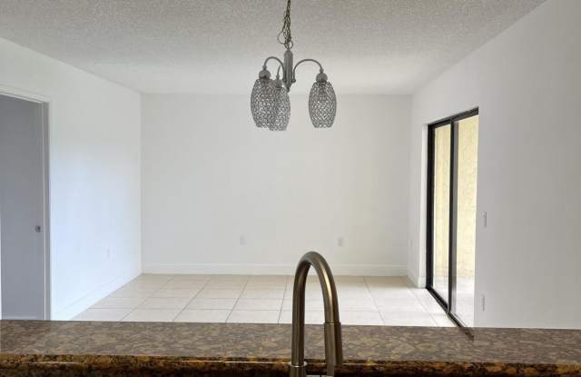 Photo of 1522 Lake Crystal Drive