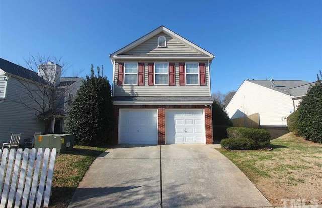 Great Home with Fenced in Backyard! - 953 Stinson Avenue, Holly Springs, NC 27540