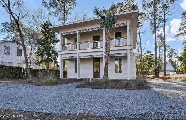 1110 Tree Canopy Way