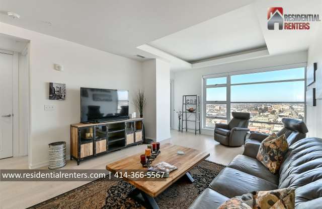 1141 N Old World 3rd St