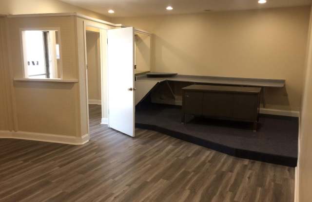 4701 BALTIMORE Avenue