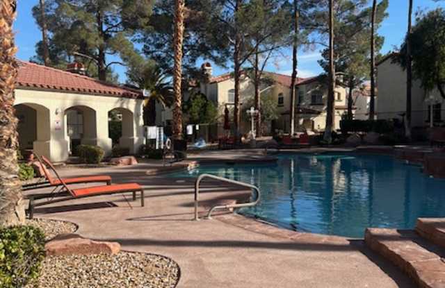 Ground-Level Condo with Dual Primary Suites!