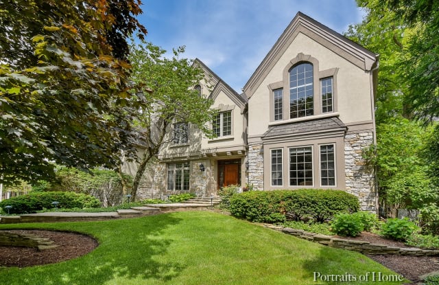 657 Plumtree Road - 657 Plumtree Road, Glen Ellyn, IL 60137