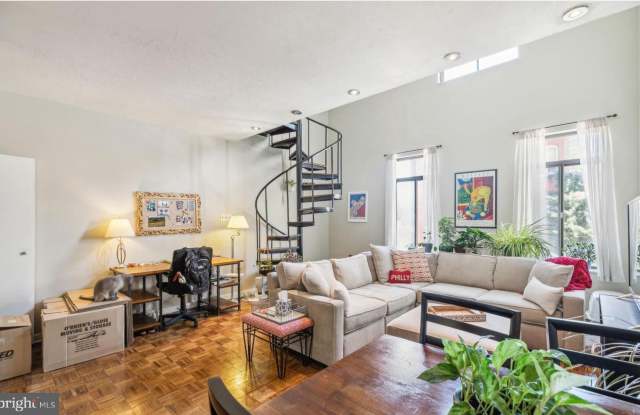 265 S 4TH STREET