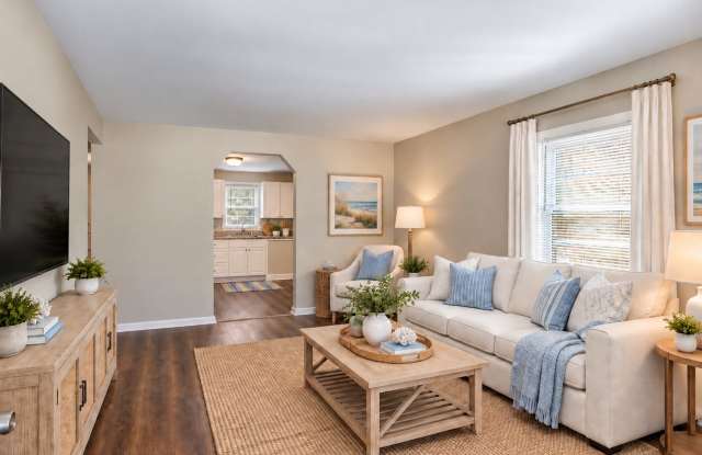 Very nice 2BR/1BA Home In Downtown Savannah