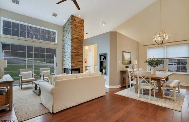 Photo of 1606 Windsor Ct