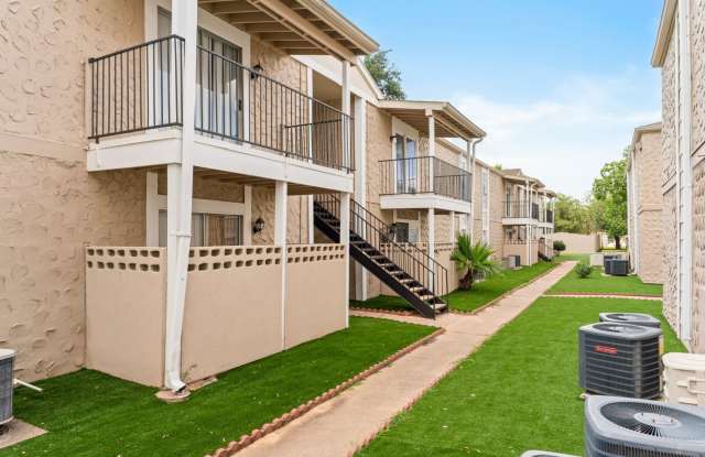 Photo of Pelicans Landing